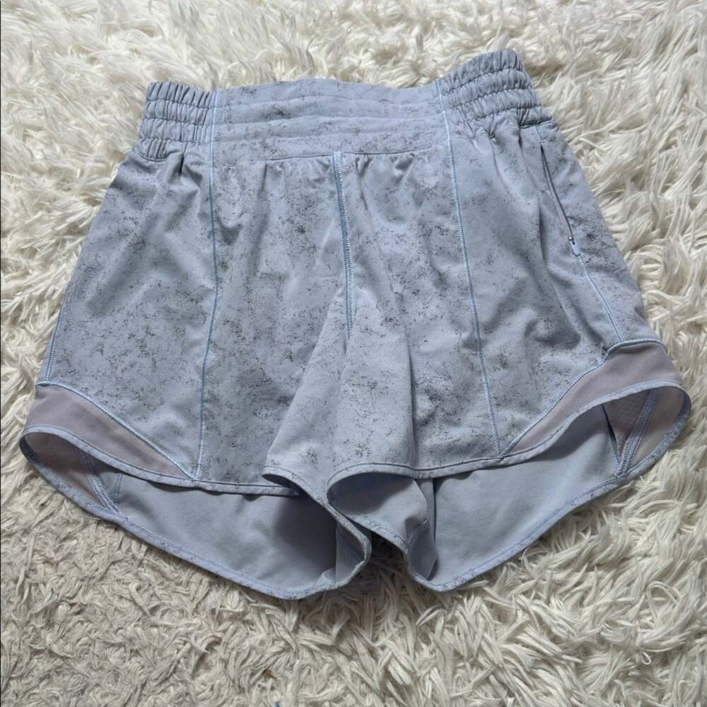 Lululemon Hotty Hot High-Rise Lined Short 4" Gravel Dust Pastel Blue Multi